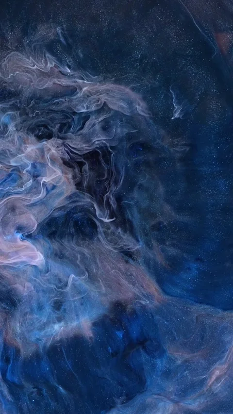 Creating stunning alcohol ink abstract art with vibrant blues and swirling 库存影片 291382541