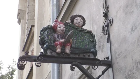 Creative art city detail, gallery showcase Stock-Footage 89727333