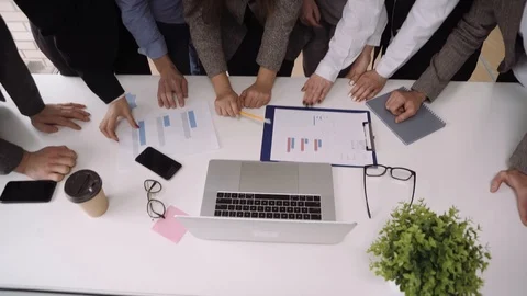 Creative business team discussing start-up ideas in modern office. Stock Footage 105474980