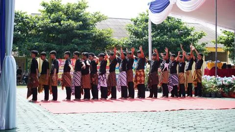 Creative dance by vocational high school students Foto stock