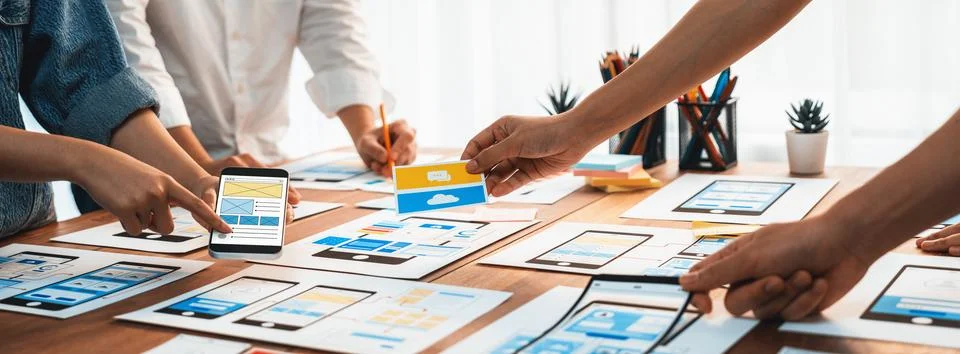 Creative front-end developer brainstorming UI design. Scrutinize 写真素材