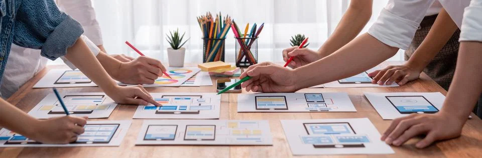 Creative front-end developer brainstorming UI design. Scrutinize 写真素材