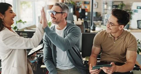 Creative people, high five and partnership for coding, programing and software Foto stock
