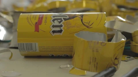 Creative recycling workshop Vídeo Stock 108728048