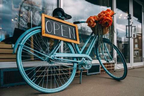 Creative sign for the store. Open store Foto stock