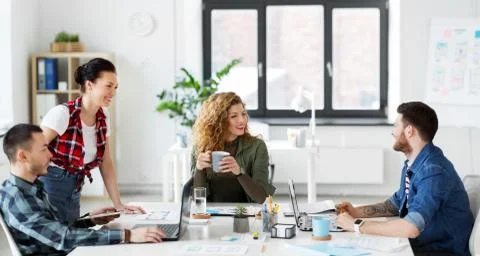 Creative team working on user interface at office Foto stock