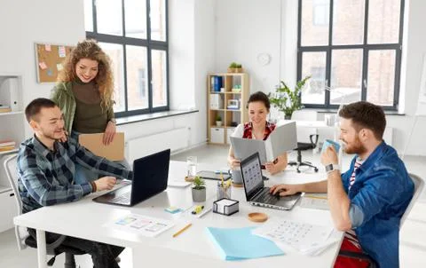 Creative team working on user interface at office Foto stock