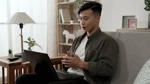 Creative worker is waving and explaining Video stock 208071860