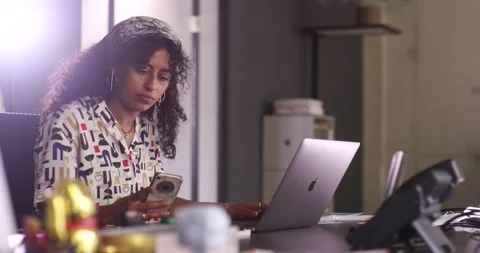 Creative working in start up office	 Stock Footage 143465423