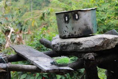 Creativity in poverty Stock Photos