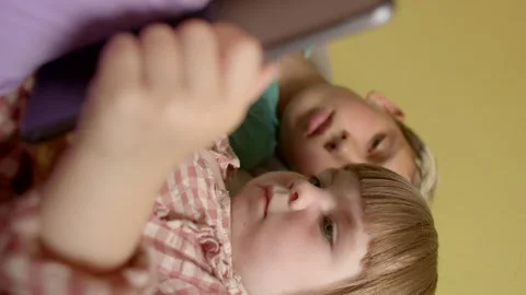 Creativity: Tablets provide drawing tools, music apps video creation programs Stock Footage 280128256
