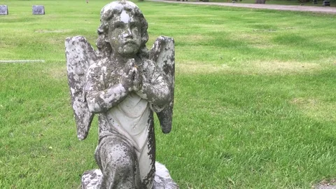 Creepy Angel  Vídeo Stock 75975034