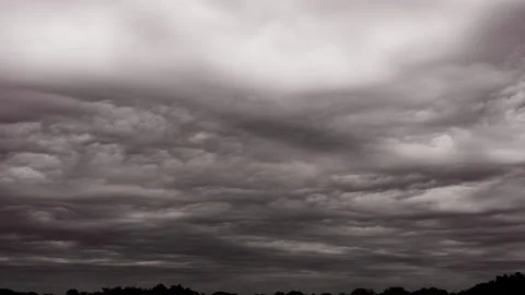 Creepy Clouds Time Lapse (2160p 29.97) Video stock 166245270