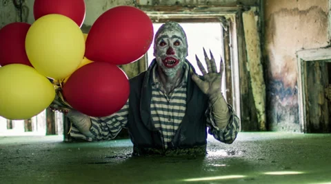 Creepy Clown Stock-Footage 32497735