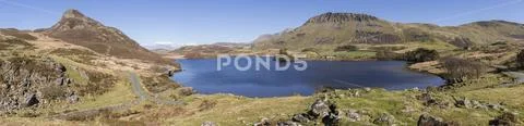 Cregennan Lakes panorama, Snowdonia, Wales, on a clear, sunny day Stock Photos