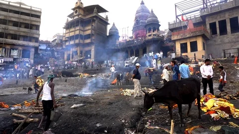 Cremation at Manikarnika Ghat 스톡 동영상 103442549