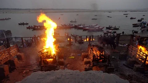Cremation at Manikarnika Ghat Stock Footage 103468600