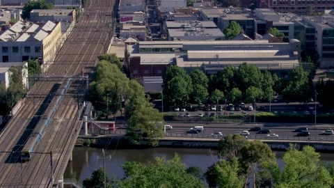 Cremorne Bridge, Monash Freeway, Yarra River, industrial area 스톡 동영상 82912428