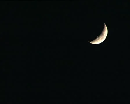 Crescent moon 動画素材 11400359