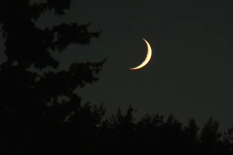 Crescent moon- slow set Stock Footage 266551