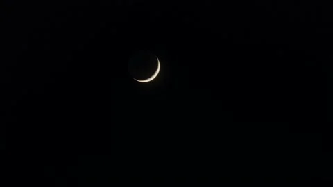 Crescent Moon Timelapse in winter 스톡 동영상 150003712