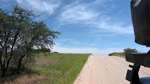 Cresting a Hill Vídeos de archivo 132828940