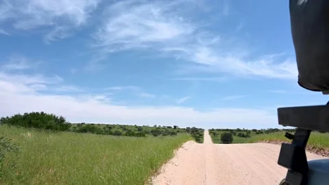 Cresting a Hill Vídeos de archivo 132829936