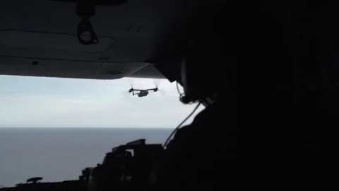 Crew from Hurlburt Field's 8 SOS preflight perform pattern - 2014 库存影片 100749303