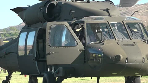 Crew prepares for take off Stock-Footage 165140307