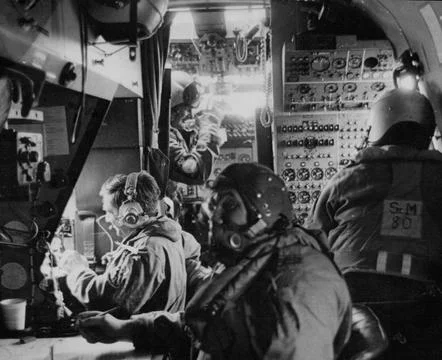 The Crew Of The R.a.f. Shackleton Captained By Sqd. Ldr. Don Wimble Who First Si Stock Photos