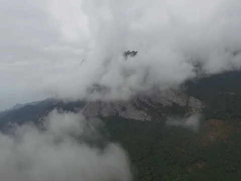 Crimea mountains in the clouds Video stock 74488638