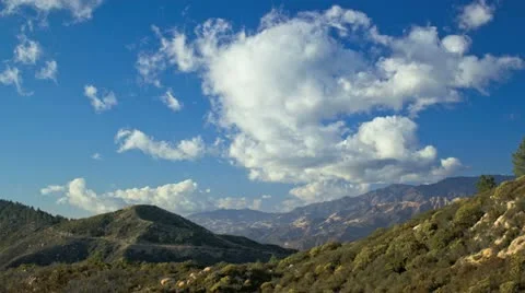Crisp, polarized CA mountain cloud timelapse Stock Footage 20528684