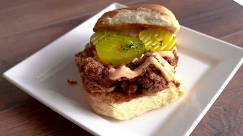 Crispy chicken sandwich Stock Footage 131919331