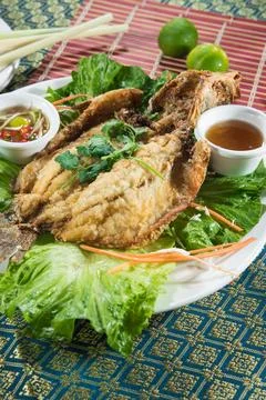Crispy Deep Fried Whole Fish Platter Stock Photos