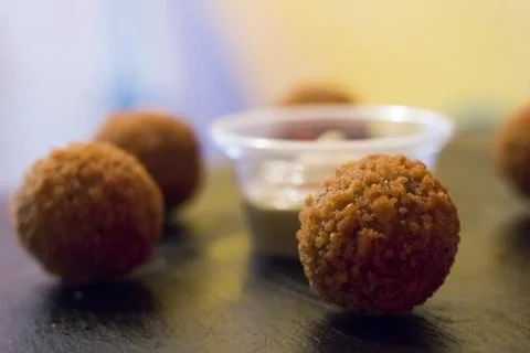 Crispy fried chicken nuggets, fried meat cutlets rissole meatballs of minced  Foto stock