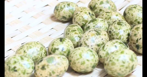 Crispy fried peanuts Video stock 296484476