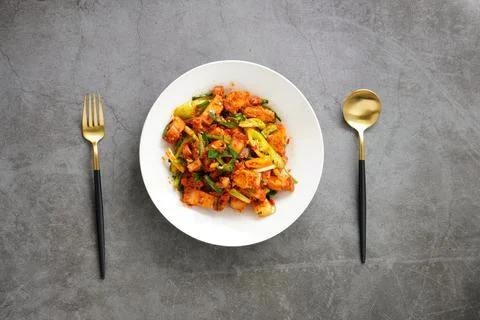 Crispy Pork in Thai Chilli Jam , Spicy Thai Food Foto stock