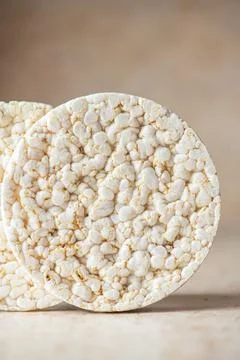 Crispy rice crackers close up. Foto stock