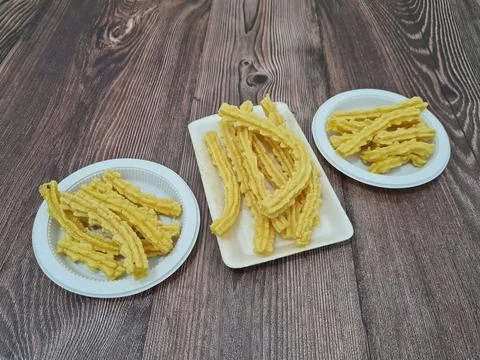 Crispy yellow crackers Foto stock