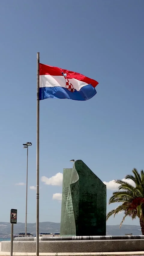 Croatian flag in Omis Video stock 154661427