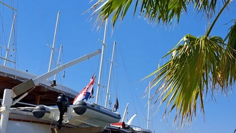 Croatian flag on a yacht in Split 스톡 동영상 315213440