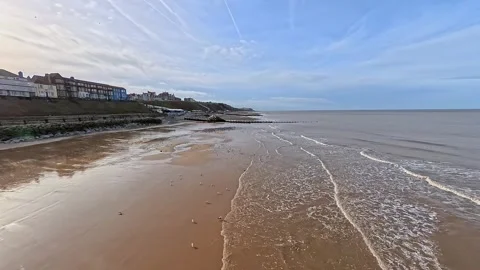 Cromer beach and seafront. Time lapse 스톡 동영상 329432798