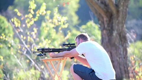 Cross bow shot Stock-Footage 326216382