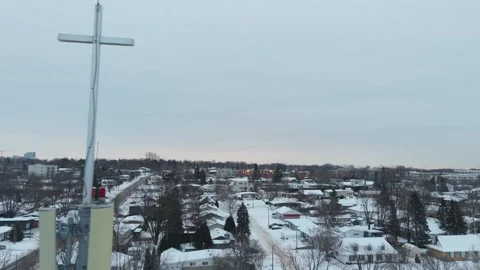 Cross city reveal Stock Footage 322923780