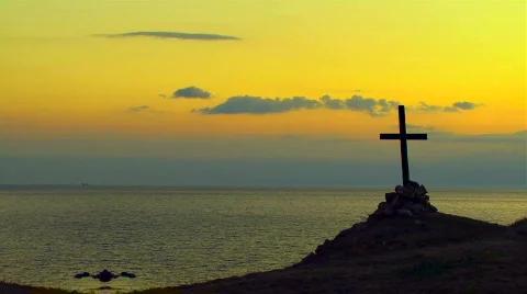 Cross on the sea 스톡 동영상 584955