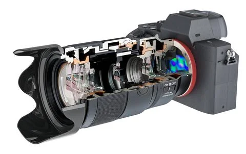 Cross section of mirrorless digital camera with zoom lens, 3D rendering Ilustração Stock