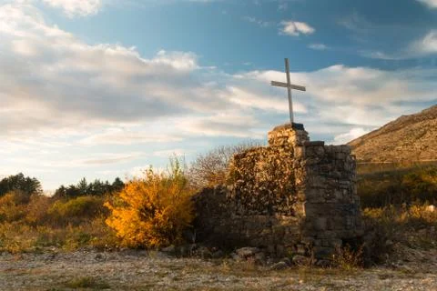 Cross in stone Stock-Fotos