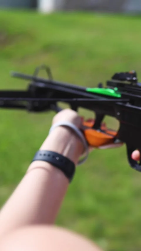 Crossbow shooting at shooting range, practicing compound bow and arbalest Video stock 320918429