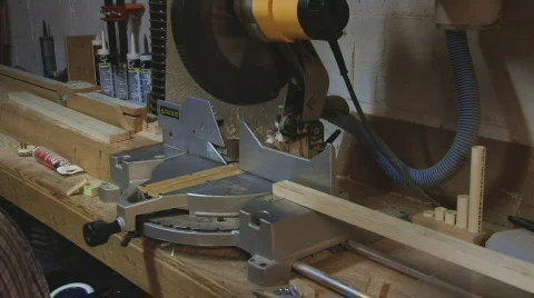 Crosscut Video stock 312803