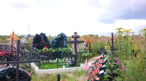Crosses in the cemetery. Timelapse 스톡 동영상 64908189